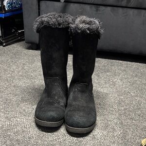 Women's Black Fur-Lined Boots